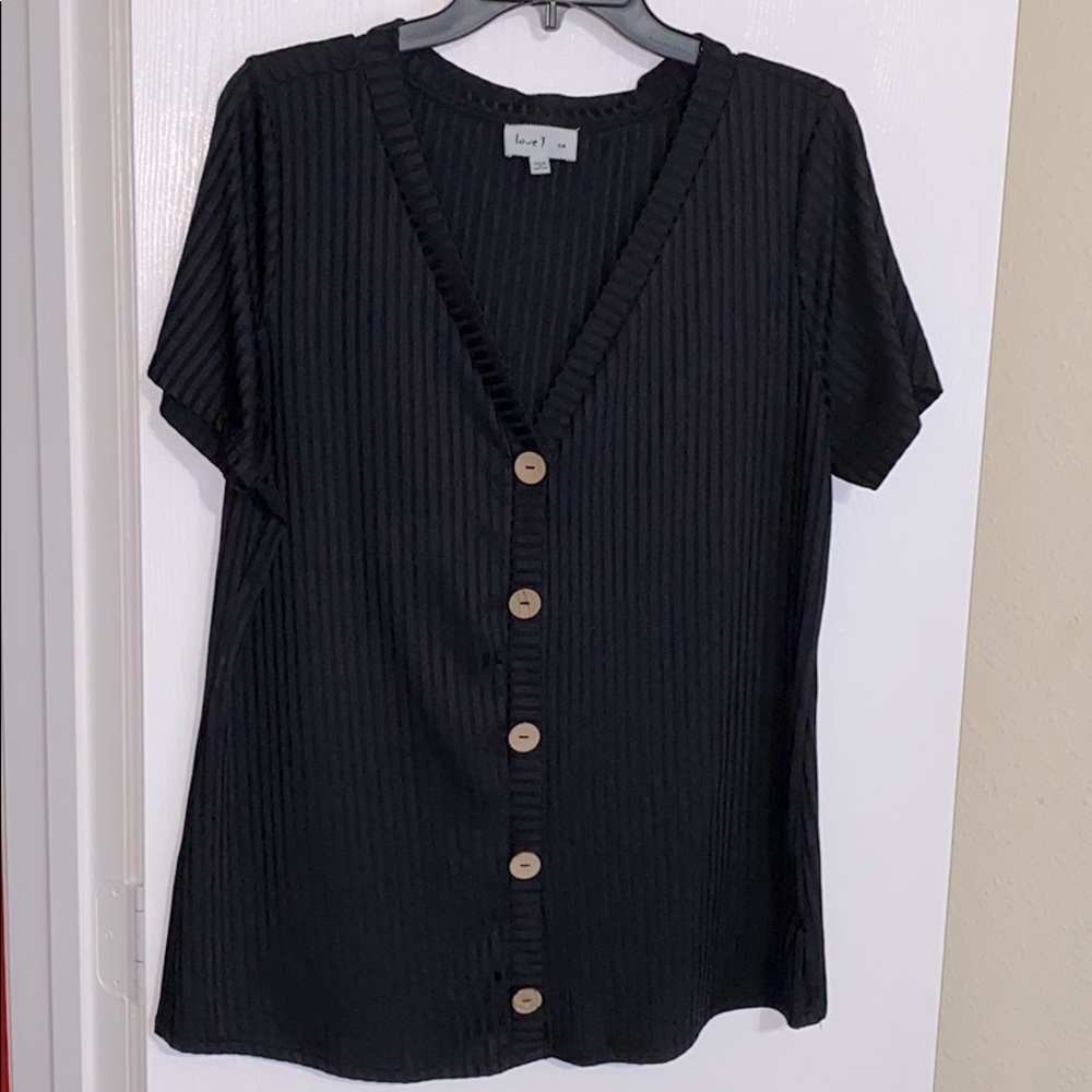 New Plus Size Short Sleeve Button Front Top